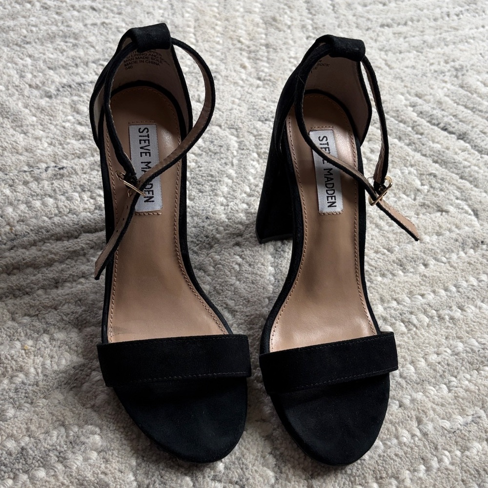 Like new. Steve Madden Black Ankle Strap pumps
